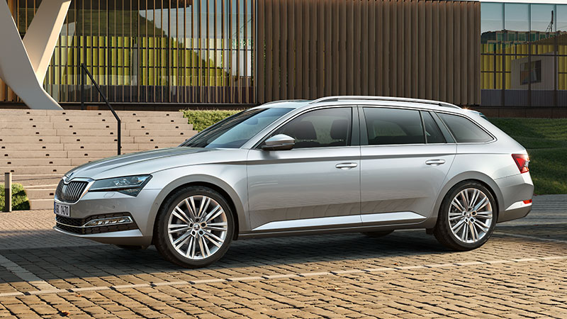 ŠKODA SUPERB COMBI FACELIFT