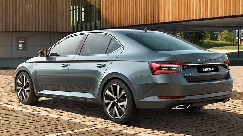 ŠKODA SUPERB HATCHBACK FACELIFT